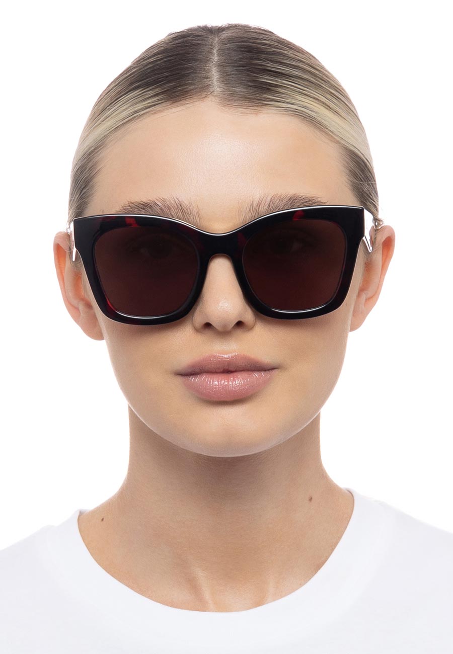 Le Specs Showstopper Cherry Tort