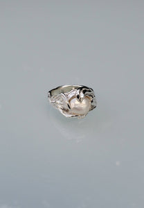 Mothmade Jewels Snowy Pearl Ring