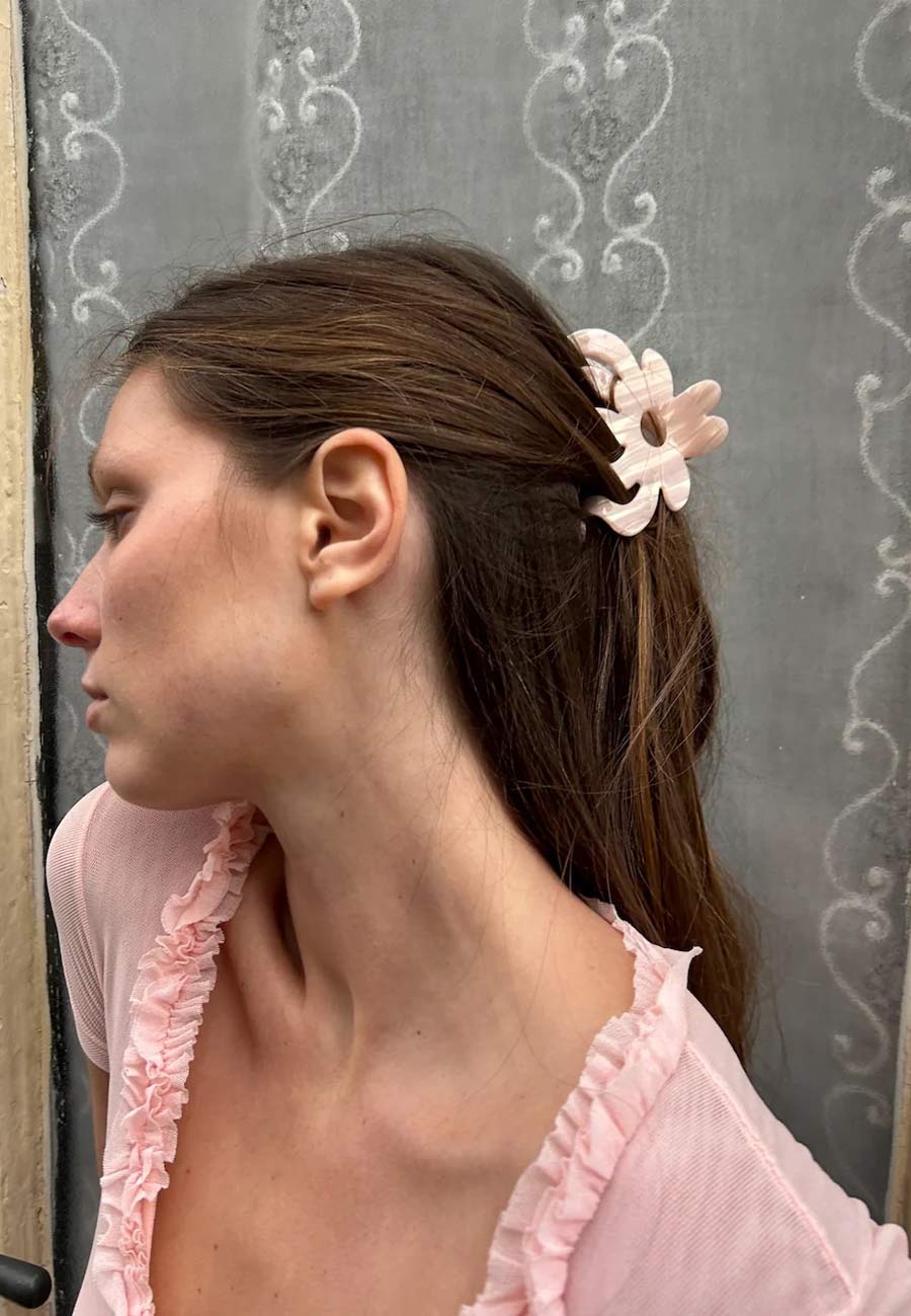 Buttermilk Accessories Rebekah Clip Strawberries & Cream