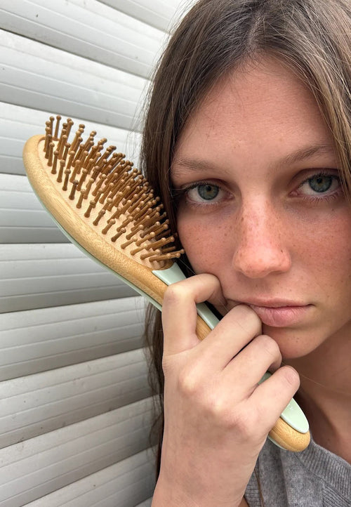 Buttermilk Accessories Dev Paddle Brush Honeydew