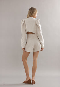 Caitlin Crisp Abroad Short Natural Linen