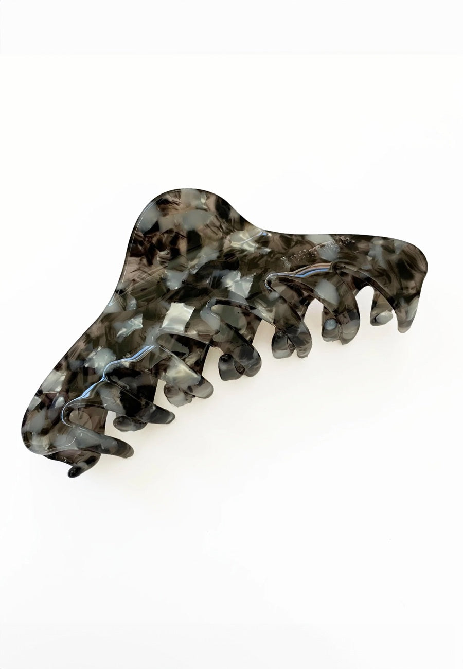 Buttermilk Accessories Georgia Clip Snow Leopard
