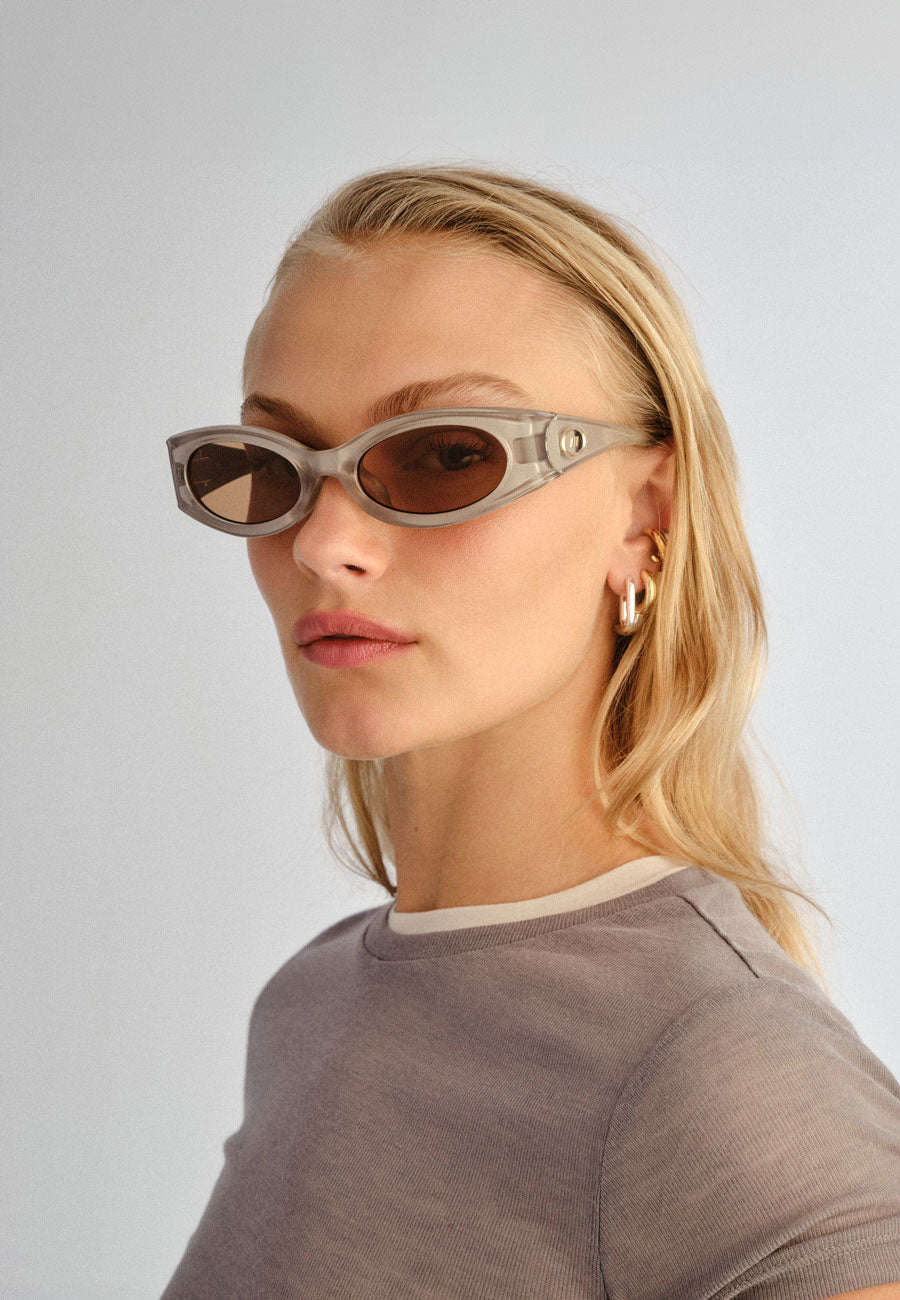 Le Specs Glaciem Pearl Sandstone