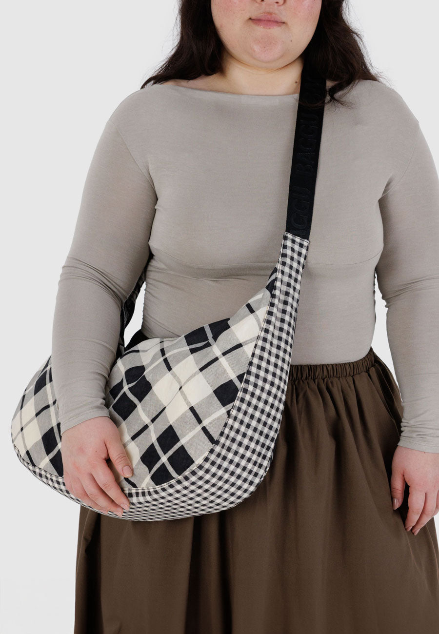Baggu Large Nylon Crescent Bag Mixed Plaid