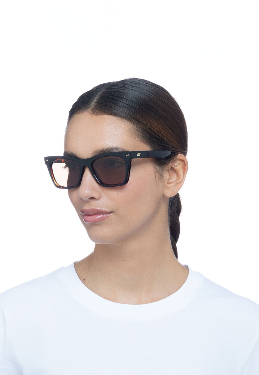 Le Specs Chante Dark Tort
