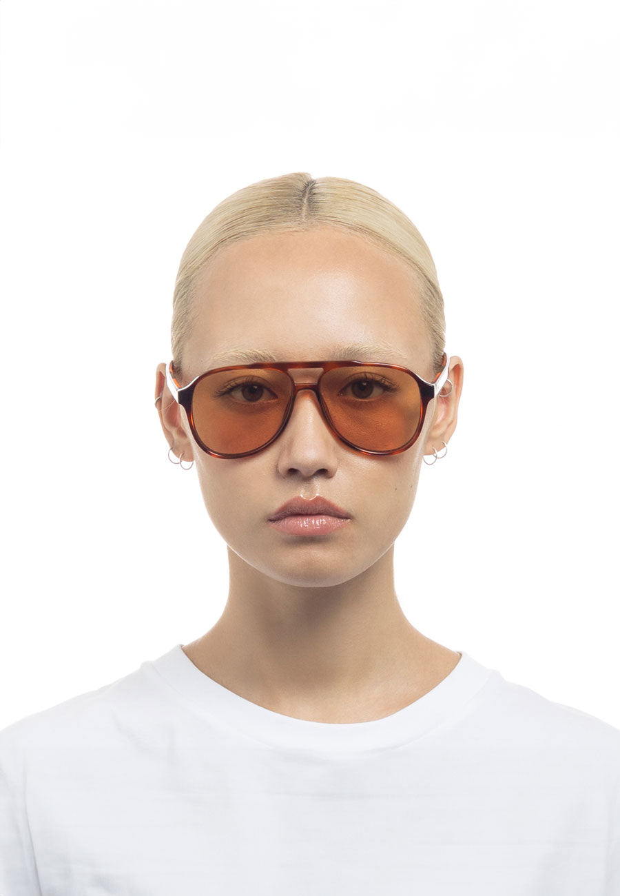 Le Specs Tragic Magic Toffee Tort