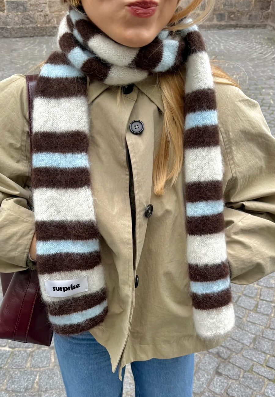 Surprise Iris Scarf Cream Stripes