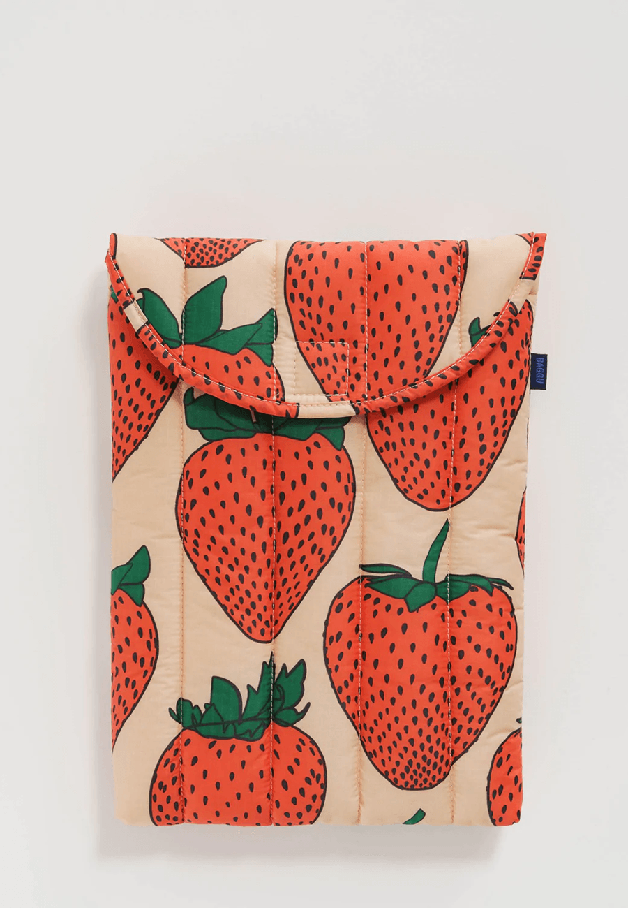 Baggu Puffy Laptop Sleeve Strawberry 16" - Uncommon