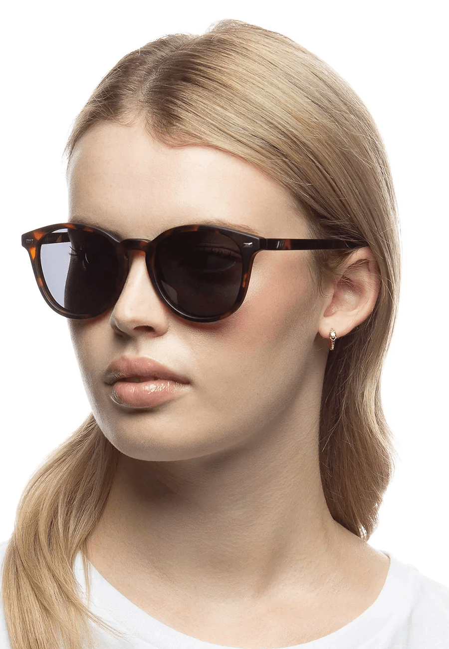 Le Specs Bandwagon Matte Tort - Uncommon