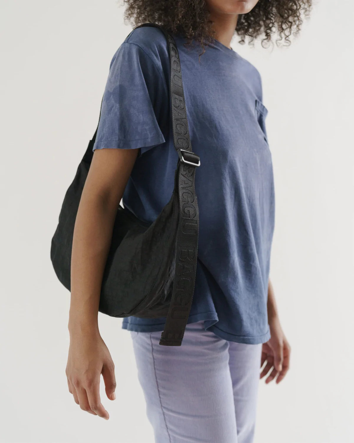 Baggu Medium Nylon Crescent Bag Black - Uncommon